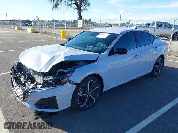 2025 Nissan Altima SR with VIN 1N4BL4CV6SN322491, listed as a IAAI auction lot 41549681 with 4,119 mi miles and . Bid and sale history available at DreamBid. Image 2.