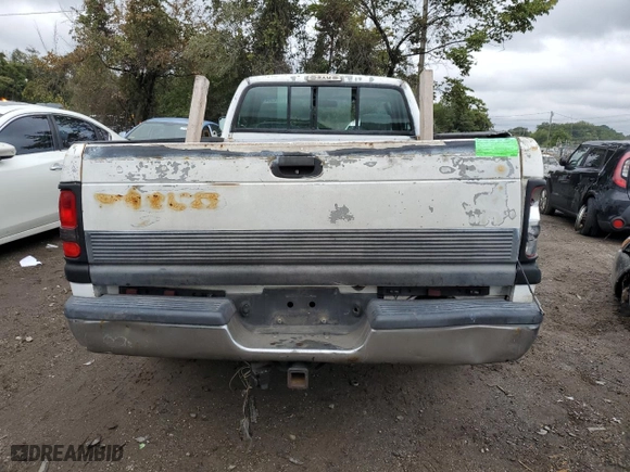 1996 Dodge Ram 1500 with VIN 1B7HC16Z2TS571133, listed as a Copart auction lot 71982594 with 233,135 mi miles and Salvage Title. Bid and sale history available at carsss.com. Image 6.