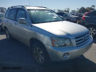 2002 Toyota Highlander with VIN JTEGF21A120061372, listed as a IAAI auction lot 41755320 with 206,256 mi miles. Bid and sale history available at carsss.com. Image 1.