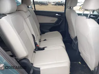2019 Volkswagen Tiguan SE with VIN 3VV3B7AX3KM139472, listed as a IAAI auction lot 41674213 with 47,990 mi miles and . Bid and sale history available at DreamBid. Image 8.