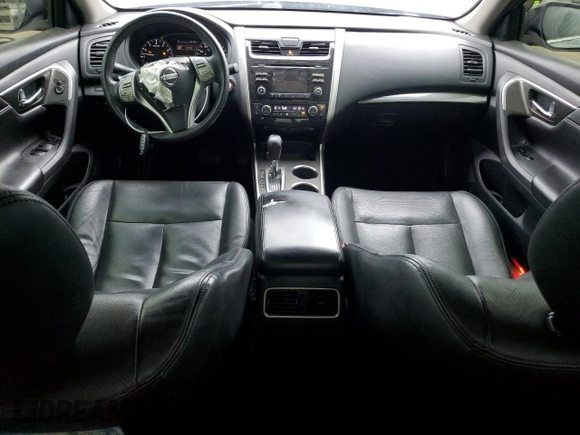 2015 Nissan Altima SV z VIN 1N4AL3AP3FC112796, wystawiony jako Copart lot #54201175 z przebiegiem 154 801 mil mil oraz Szkoda całkowita • Salvage title. Historia ofert i sprzedaży dostępna na DreamBid. Obrazek 8.