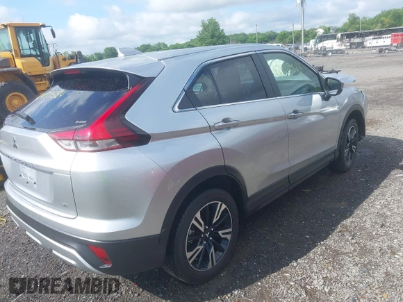 2024 Mitsubishi Eclipse Cross SE с VIN JA4ATWAA3RZ037178, выставлен на аукционе IAAI как лот 42439584 с пробегом 30 205 миль миль и . История ставок и продаж доступна на DreamBid. Изображение 4.