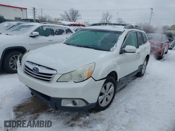2010 Subaru Outback Premium All-Weather Anniversary z VIN 4S4BRCGC1A3333528, wystawiony jako IAAI lot #41269645 z przebiegiem 184 858 mil mil oraz . Historia ofert i sprzedaży dostępna na DreamBid. Obrazek 2.