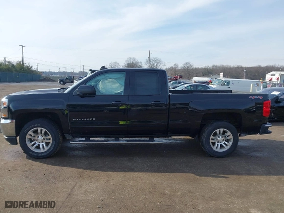 2017 Chevrolet Silverado 1500 LT with VIN 1GCVKREC3HZ126576, listed as a IAAI auction lot 41477637 with 124,670 mi miles. Bid and sale history available at carsss.com. Image 14.