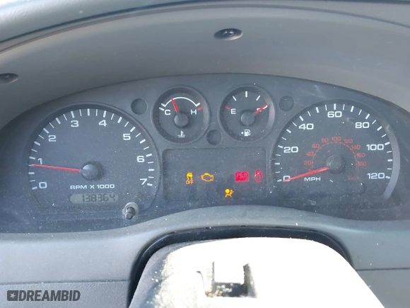 2011 Ford Ranger XLT with VIN 1FTLR4FE9BPA73620, listed as a IAAI auction lot 41441684 with 138,364 mi miles. Bid and sale history available at carsss.com. Image 7.