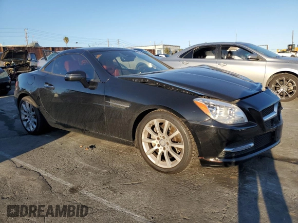 2016 Mercedes-Benz SLK 300 with VIN WDDPK3JA7GF121297, listed as a Copart auction lot 46720095 with 90,410 mi miles and Salvage title. Bid and sale history available at DreamBid. Image 4.
