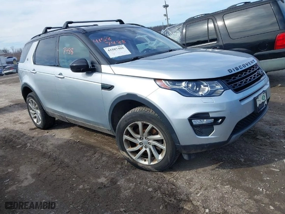 2018 Land Rover Discovery Sport HSE with VIN SALCR2RX6JH760704, listed as a IAAI auction lot 41587488 with 61,810 mi miles. Bid and sale history available at carsss.com. Image 1.