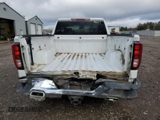 2022 GMC Sierra 1500 with VIN 1GTVUBETXNZ511808, listed as a Copart auction lot 82582724 with 81,748 mi miles and Salvage Title. Bid and sale history available at DreamBid. Image 6.