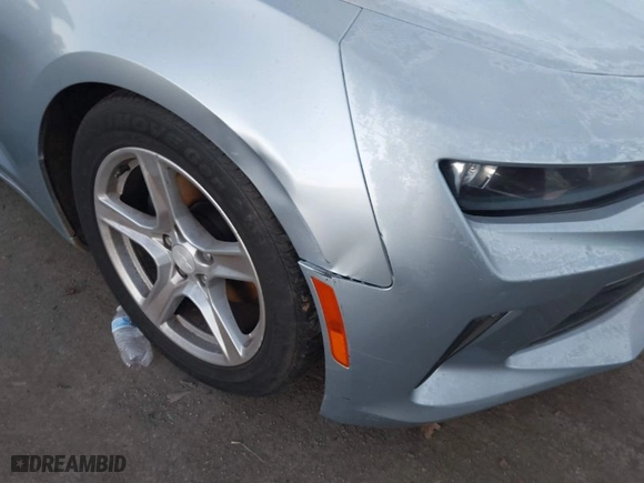 2017 Chevrolet Camaro 1LT with VIN 1G1FB1RX5H0187475, listed as a IAAI auction lot 41340994 with NaN miles. Bid and sale history available at carsss.com. Image 17.