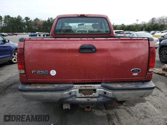 2003 Ford F-250 XL z VIN 1FTNX21L03ED48913, wystawiony jako Copart lot #54708035 z przebiegiem 172 963 mil mil oraz Czysty tytuł • Clean title. Historia ofert i sprzedaży dostępna na DreamBid. Obrazek 6.