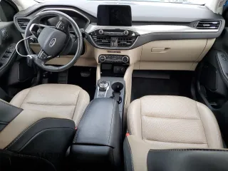 2021 Ford Escape Titanium Hybrid z VIN 1FMCU9DZ2MUA52982, wystawiony jako Copart lot #79444904 z przebiegiem 104 578 mil mil oraz Czysty tytuł • Clean title. Historia ofert i sprzedaży dostępna na DreamBid. Obrazek 8.