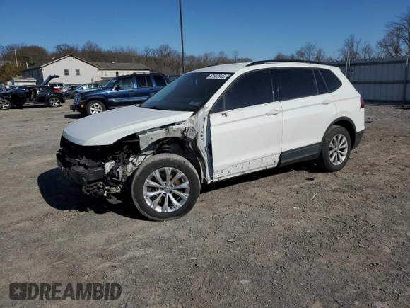 2018 Volkswagen Tiguan S z VIN 3VV0B7AX6JM055941, wystawiony jako Copart lot #47583005 z przebiegiem 99 744 mil mil oraz Szkoda całkowita • Salvage title. Historia ofert i sprzedaży dostępna na DreamBid. Obrazek 1.