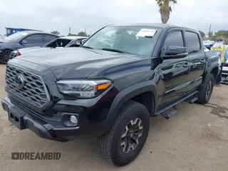 2023 Toyota Tacoma SR z VIN 3TMCZ5AN4PM548729, wystawiony jako IAAI lot #42078723 z przebiegiem 30 966 mil mil oraz . Historia ofert i sprzedaży dostępna na DreamBid. Obrazek 16.