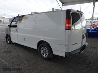 2006 GMC Savana Cargo Van with VIN 1GTFG15X961128838, listed as a IAAI auction lot 41521596 with 1 mi miles. Bid and sale history available at carsss.com. Image 3.