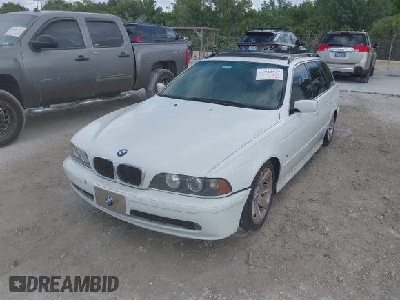 2002 BMW 5 Series 525iAT with VIN WBADS43482GD86937, listed as a IAAI auction lot 41940547 with 196,458 mi miles. Bid and sale history available at carsss.com. Image 2.