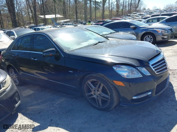 2012 Mercedes-Benz E-Class E 350 Luxury with VIN WDDHF5KB6CA529535, listed as a IAAI auction lot 41821183 with 140,820 mi miles. Bid and sale history available at carsss.com. Image 13.