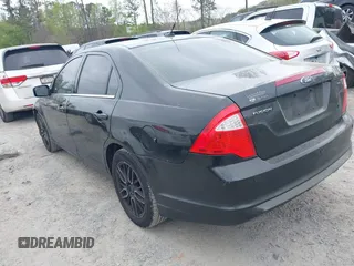 2011 Ford Fusion SE with VIN 3FAHP0HA9BR161919, listed as a IAAI auction lot 41949599 with 260,911 mi miles. Bid and sale history available at carsss.com. Image 3.