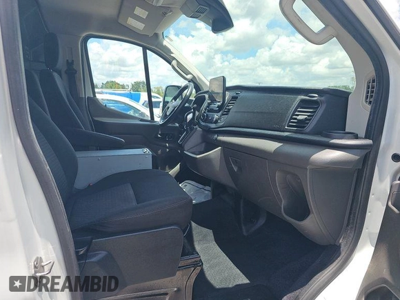 2020 Ford Transit z VIN 1FTBR1YG6LKA32420, wystawiony jako IAAI lot #42786972 z przebiegiem 45 104 mil mil oraz . Historia ofert i sprzedaży dostępna na DreamBid. Obrazek 5.
