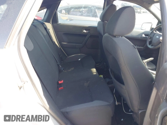 2008 Ford Focus SE with VIN 1FAHP35N48W243314, listed as a IAAI auction lot 42001321 with 210,639 mi miles. Bid and sale history available at carsss.com. Image 8.