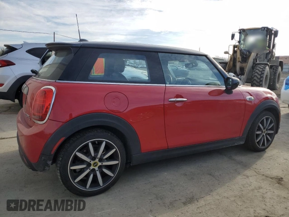 2021 MINI Hardtop Cooper SE with VIN WMWXP3C09M2N65958, listed as a Copart auction lot 46469535 with 25,778 mi miles and Salvage Title. Bid and sale history available at DreamBid. Image 3.