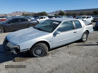 1994 Mercury Cougar z VIN 1MELM62W4RH636553, wystawiony jako Copart lot #46184475 z przebiegiem 18 553 mil mil oraz Szkody całkowita. Historia ofert i sprzedaży dostępna na DreamBid. Obrazek 1.