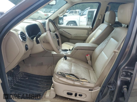 2008 Ford Explorer Eddie Bauer с VIN 1FMEU64E78UB32708, выставлен на аукционе Copart как лот 56686295 с пробегом 230 748 миль миль и На запчасти • Non repairable. История ставок и продаж доступна на DreamBid. Изображение 7.