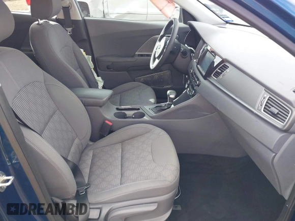2019 Kia Niro LX with VIN KNDCB3LCXK5248552, listed as a IAAI auction lot 41724724 with 104,546 mi miles and . Bid and sale history available at DreamBid. Image 5.