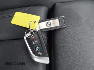 2019 BMW 3 Series 330i с VIN WBA5R1C53KAE82114, выставлен на аукционе IAAI как лот 41632512 с пробегом 92 454 миль миль и . История ставок и продаж доступна на DreamBid. Изображение 11.