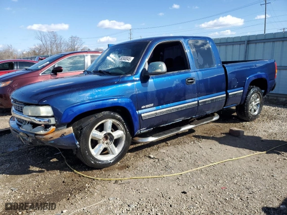 1999 Chevrolet Silverado 1500 LS with VIN 2GCEC19VXX1268389, listed as a Copart auction lot 50340045 with 295,779 mi miles and Salvage Title. Bid and sale history available at carsss.com. Image 1.