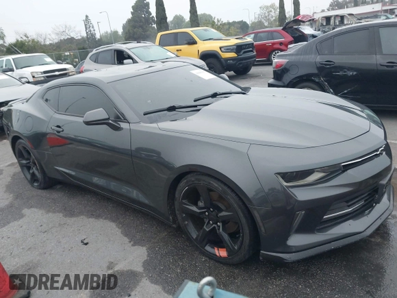 2017 Chevrolet Camaro 1LT z VIN 1G1FB1RX5H0216019, wystawiony jako IAAI lot #41881997 z przebiegiem 84 505 mil mil oraz . Historia ofert i sprzedaży dostępna na DreamBid. Obrazek 13.