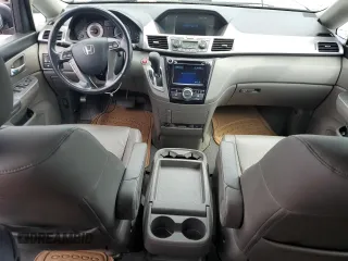 2017 Honda Odyssey EX-L with VIN 5FNRL5H62HB007324, listed as a Copart auction lot 54594405 with 160,638 mi miles and Clean Title. Bid and sale history available at DreamBid. Image 8.