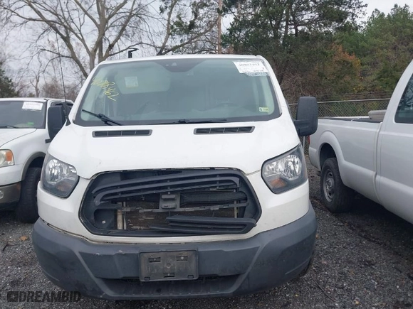 2018 Ford Transit Van with VIN 1FTYR2YM8JKB17665, listed as a IAAI auction lot 40803462 with NaN miles. Bid and sale history available at carsss.com. Image 12.
