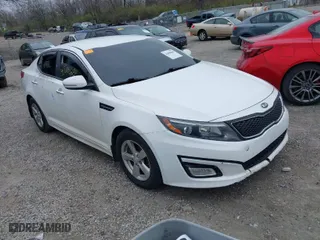2015 Kia Optima LX with VIN KNAGM4A71F5570944, listed as a IAAI auction lot 42008886 with 167,491 mi miles. Bid and sale history available at carsss.com. Image 1.