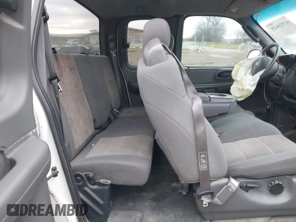 2003 Ford F-150 XL with VIN 1FTRX17W43NA31343, listed as a IAAI auction lot 41576625 with 1 mi miles. Bid and sale history available at carsss.com. Image 8.