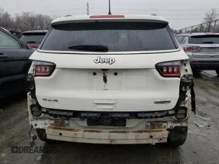 2018 Jeep Compass Altitude with VIN 3C4NJDBBXJT331696, listed as a Copart auction lot 44139355 with 107,443 mi miles and Salvage Title. Bid and sale history available at carsss.com. Image 6.