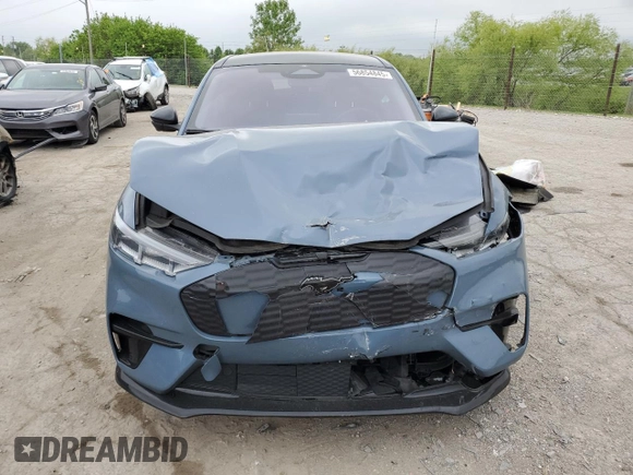 2023 Ford Mustang Mach-E GT z VIN 3FMTK4SE1PMA12474, wystawiony jako Copart lot #56854845 z przebiegiem 20 636 mil mil oraz Szkoda całkowita • Salvage title. Historia ofert i sprzedaży dostępna na DreamBid. Obrazek 5.