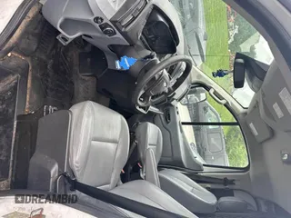 2017 Ford Transit z VIN 1FTYE1YMXHKA68341, wystawiony jako IAAI lot #42819268 z przebiegiem 193 968 mil mil oraz . Historia ofert i sprzedaży dostępna na DreamBid. Obrazek 28.