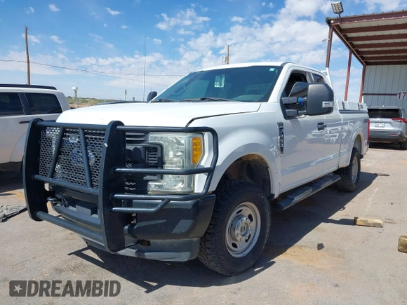 2017 Ford F-250 XLT with VIN 1FT7X2B62HEC15790, listed as a IAAI auction lot 42256808 with 142,297 mi miles and . Bid and sale history available at DreamBid. Image 20.