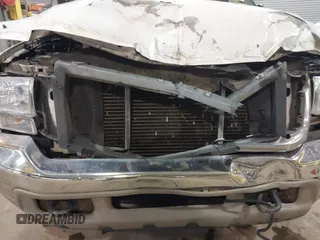2000 Ford Excursion Limited с VIN 1FMSU43F8YED45694, выставлен на аукционе IAAI как лот 41547949 с пробегом 234 845 миль миль и . История ставок и продаж доступна на DreamBid. Изображение 18.