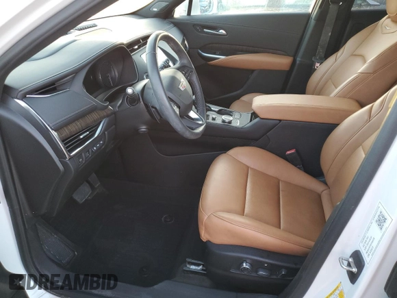 2019 Cadillac XT4 FWD Premium Luxury z VIN 1GYFZCR48KF206877, wystawiony jako Copart lot #55365105 z przebiegiem Nie podano mil oraz Nie do naprawy. Historia ofert i sprzedaży dostępna na DreamBid. Obrazek 7.