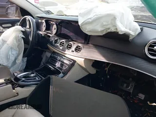 2017 Mercedes-Benz E-Class E 300 Luxury with VIN WDDZF4KB3HA108104, listed as a IAAI auction lot 40806522 with 56,053 mi miles. Bid and sale history available at carsss.com. Image 5.