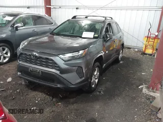 2023 Toyota RAV4 XLE with VIN 2T3P1RFV4PC340763, listed as a IAAI auction lot 41921939 with 41,406 mi miles. Bid and sale history available at carsss.com. Image 17.