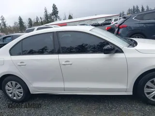 2012 Volkswagen Jetta S с VIN 3VW2K7AJ5CM315538, выставлен на аукционе IAAI как лот 41856779 с пробегом 143 695 миль миль и . История ставок и продаж доступна на DreamBid. Изображение 14.