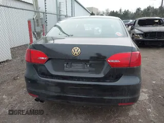 2012 Volkswagen Jetta SE с VIN 3VWDP7AJ9CM332014, выставлен на аукционе IAAI как лот 41527054 с пробегом 153 030 миль миль и . История ставок и продаж доступна на DreamBid. Изображение 16.