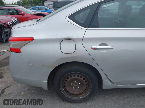 2013 Nissan Sentra SR z VIN 3N1AB7AP6DL757256, wystawiony jako IAAI lot #42366241 z przebiegiem 170 482 mil mil oraz . Historia ofert i sprzedaży dostępna na DreamBid. Obrazek 13.