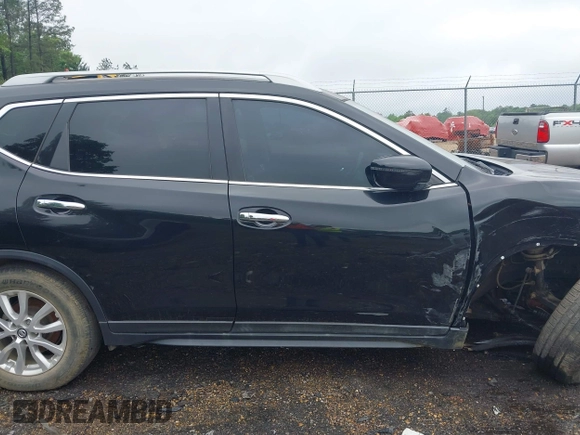 2018 Nissan Rogue SV with VIN 5N1AT2MT0JC763823, listed as a IAAI auction lot 42113399 with 85,899 mi miles and . Bid and sale history available at carsss.com. Image 13.