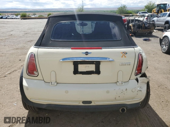 2008 MINI Convertible с VIN WMWRF33538TG18650, выставлен на аукционе Copart как лот 55820245 с пробегом 100 980 миль миль и Списание • Salvage title. История ставок и продаж доступна на DreamBid. Изображение 6.