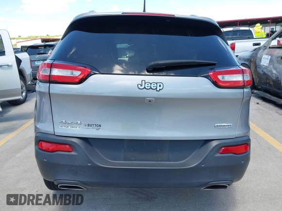 2016 Jeep Cherokee Latitude with VIN 1C4PJMCS1GW300511, listed as a IAAI auction lot 42530739 with 83,097 mi miles and . Bid and sale history available at DreamBid. Image 16.