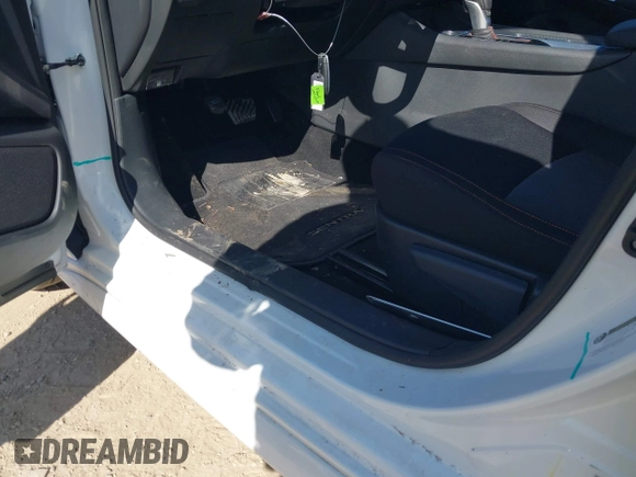 2025 Nissan Sentra SR with VIN 3N1AB8DV6SY290923, listed as a IAAI auction lot 41952715 with 2,406 mi miles and . Bid and sale history available at DreamBid. Image 6.