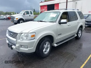2006 Ford Explorer Limited z VIN 1FMEU75876ZA26290, wystawiony jako IAAI lot #42569979 z przebiegiem 181 370 mil mil oraz . Historia ofert i sprzedaży dostępna na DreamBid. Obrazek 2.